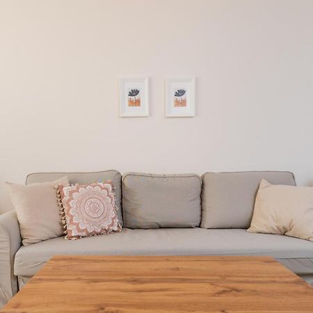 סופיה Homey 1-Bd Apartment מראה חיצוני תמונה